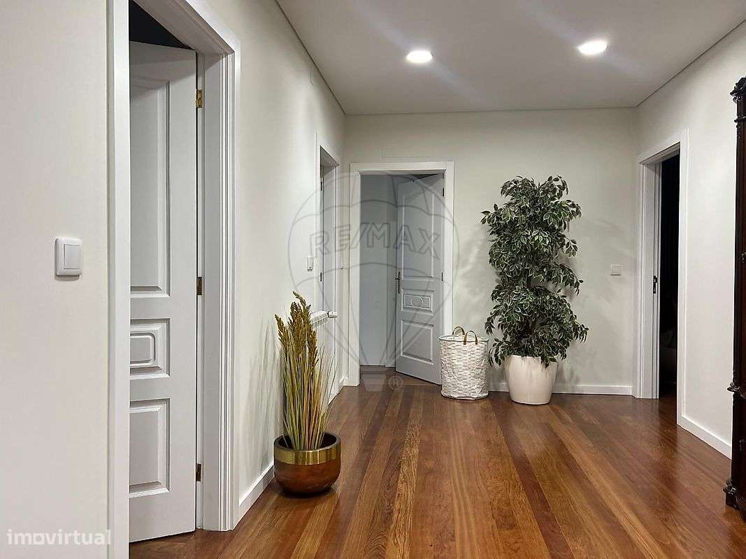 Moradia T4 para venda-17