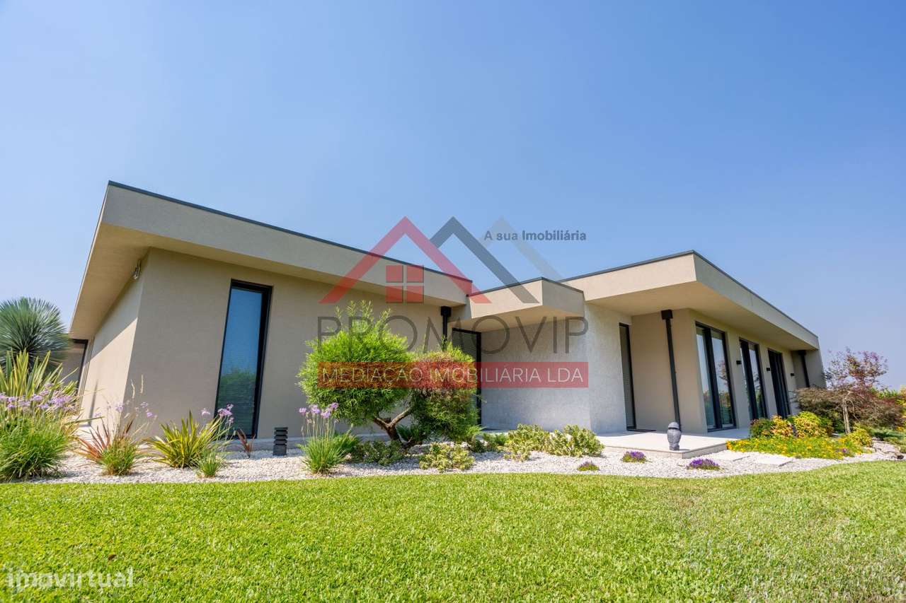 Moradia Térrea T3+1 S. Miguel do Couto Santo Tirso-9