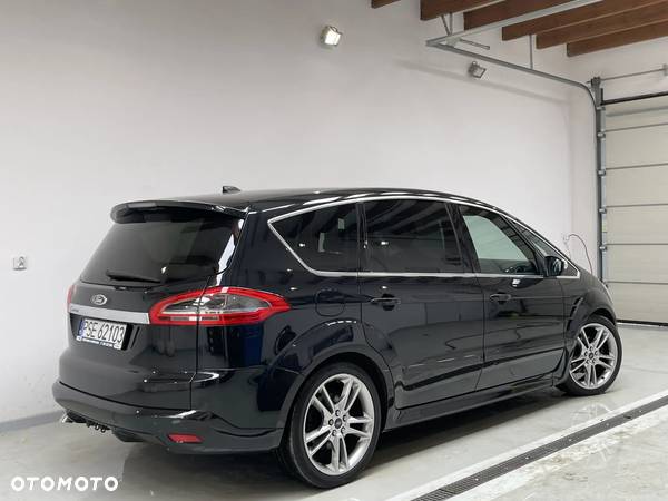 Ford S-Max - 21