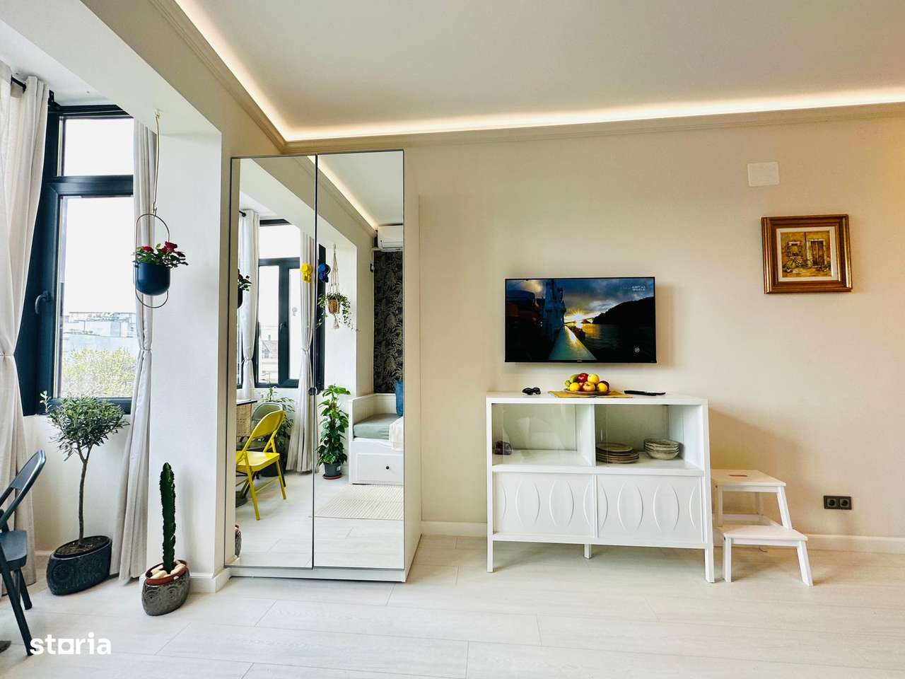 Garsonieră de închiriat – Bulevardul Magheru, București - Imagine principală: 4/12