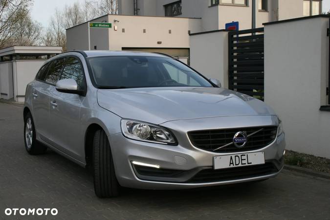 Volvo V60 D3 Drive-E Dynamic Edition (Momentum) - 36