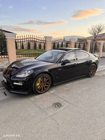 Porsche Panamera Turbo S E-Hybrid - 1