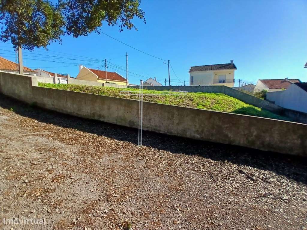 Terreno com 402m2 com infraestruturas pagas - Sobreda - Grande imagem: 4/7