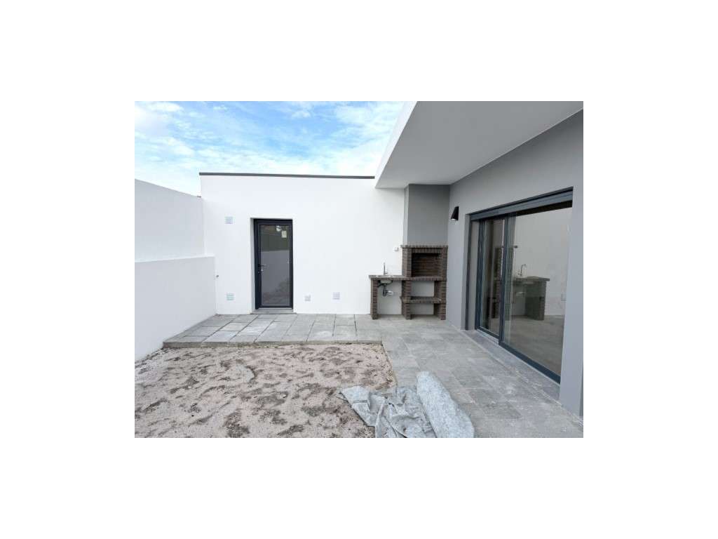 Moradia duplex T3+1 com piscina no Pinhal do General - Grande imagem: 3/14