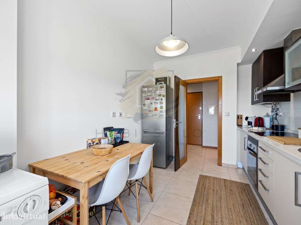 Apartamento T2 com lugar de garagem-9