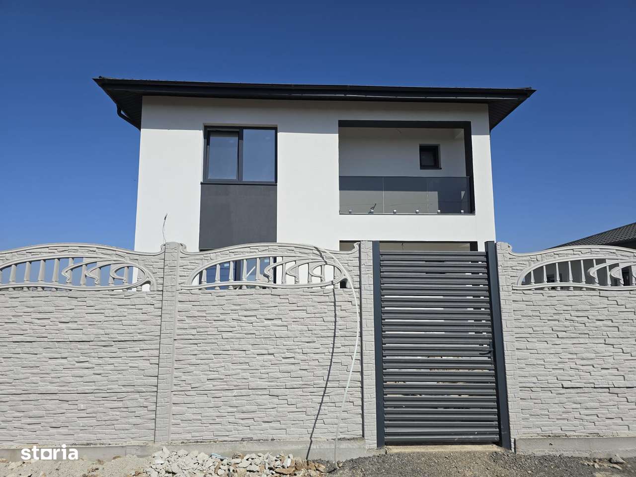 Casa 4 camere,gata de mutare/Com.Berceni-0