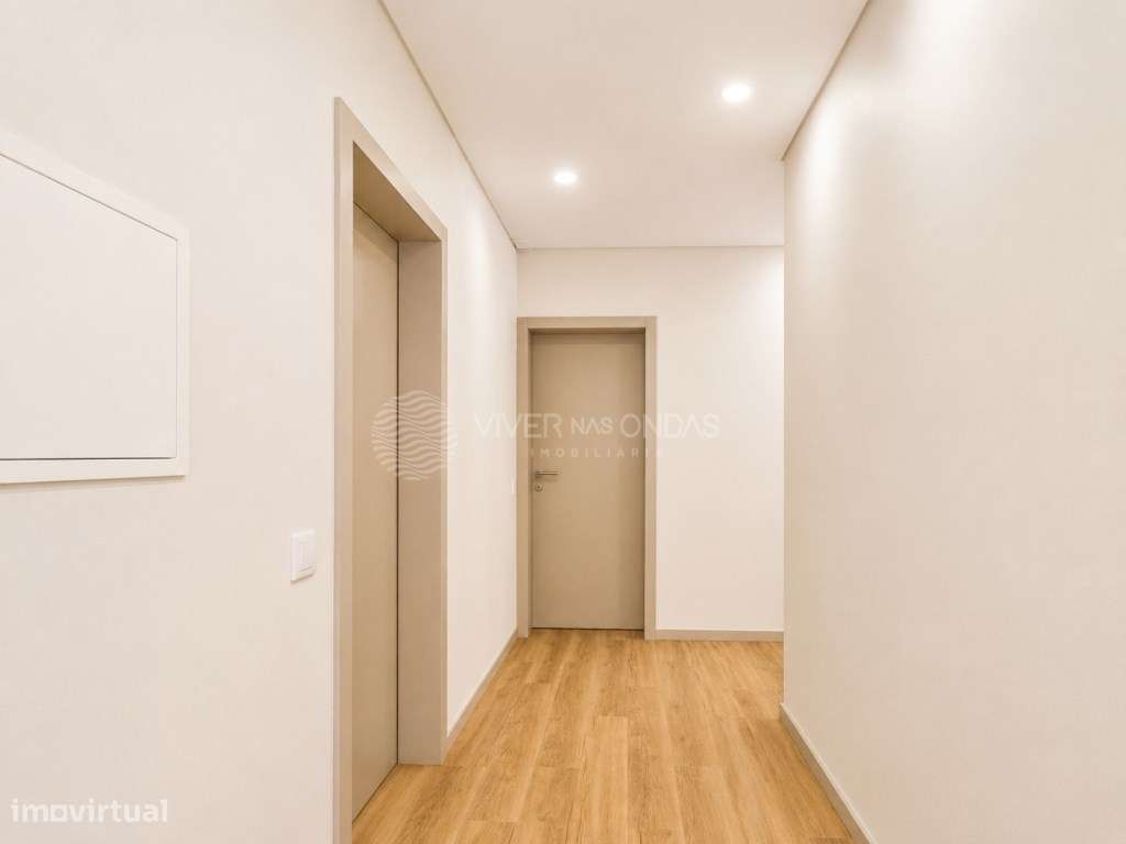 Andar de moradia T3 com áreas Amplas | Terraço | Espinho | Junto ao...-28