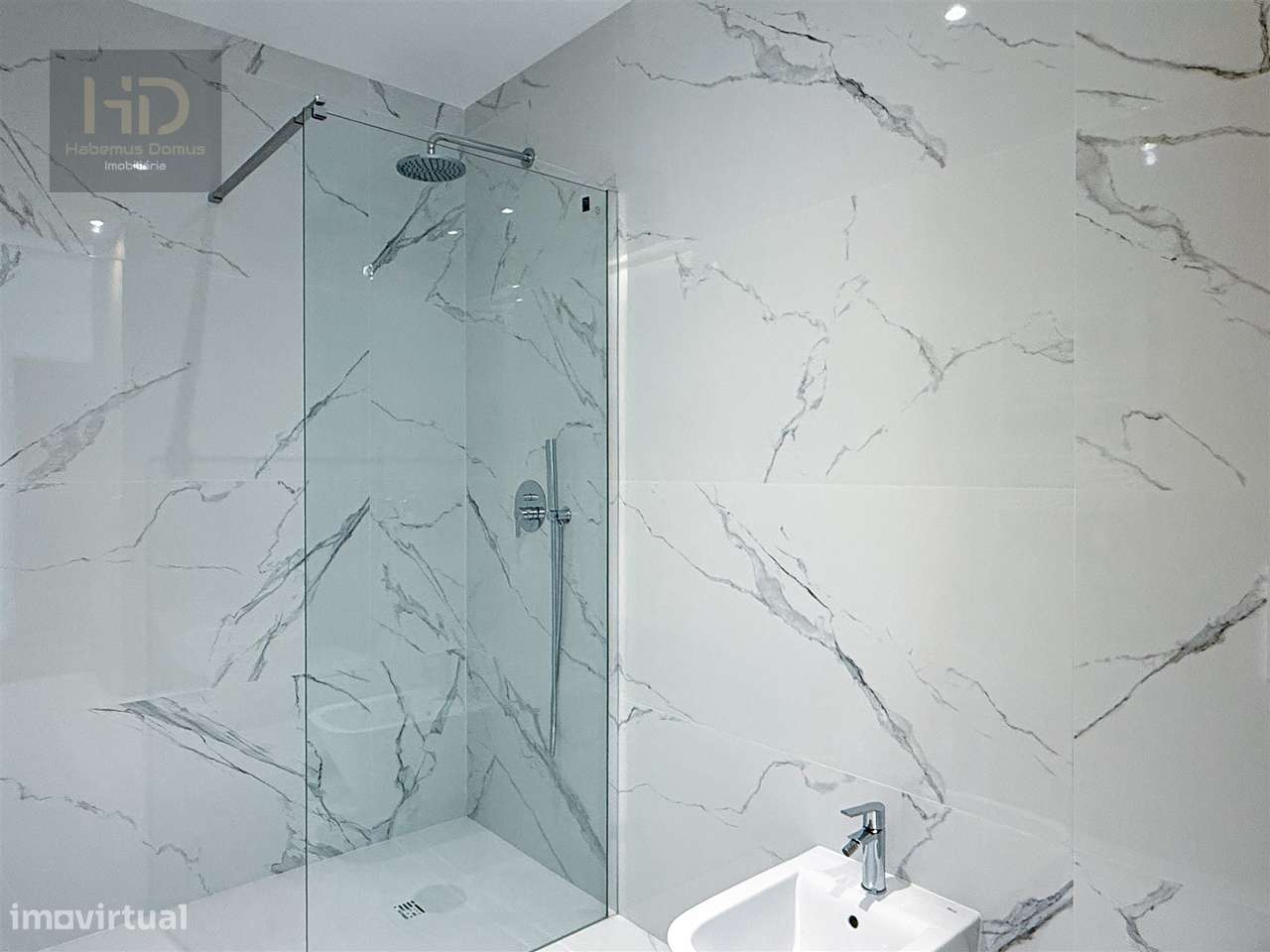 Apartamento T2 de luxo com vista mar e rio em Canidelo-31