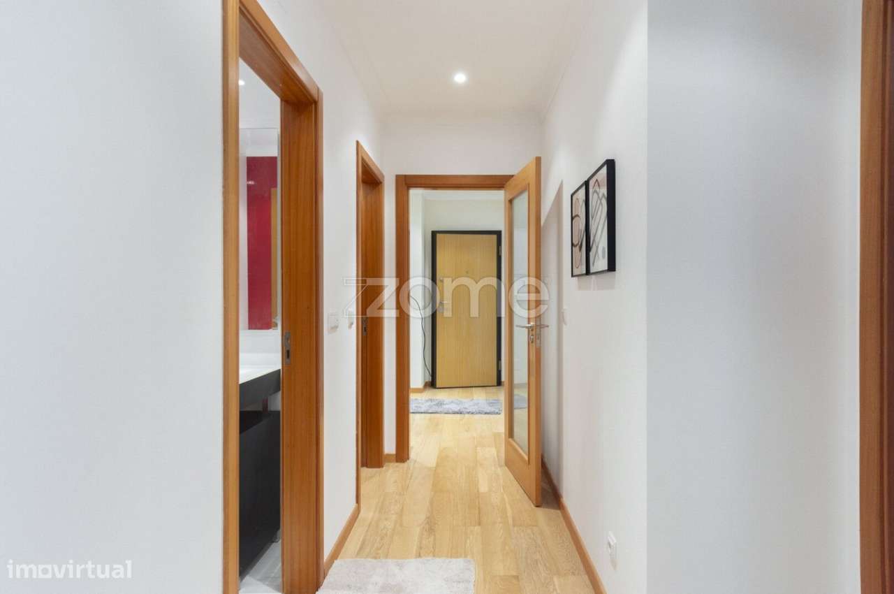 Apartamento T3 Paço de Arcos, varanda, vista mar e garagem-11