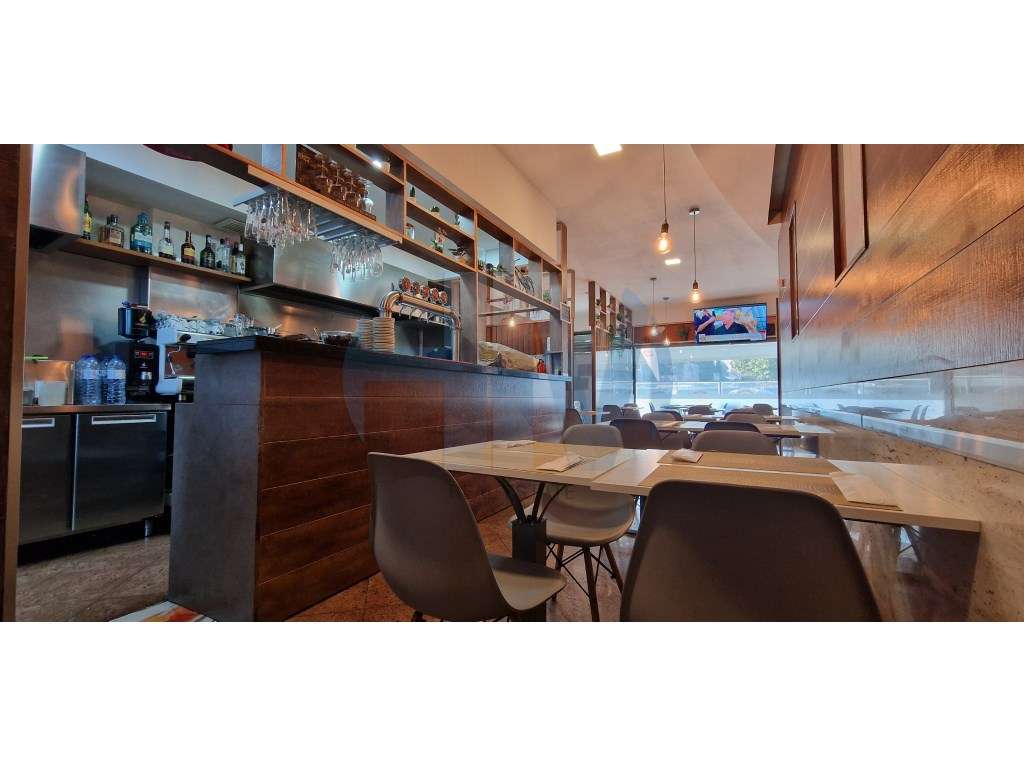 Snack Bar para trespasse na Estr. da Circunvalação, Rio Tinto - Grande imagem: 4/11