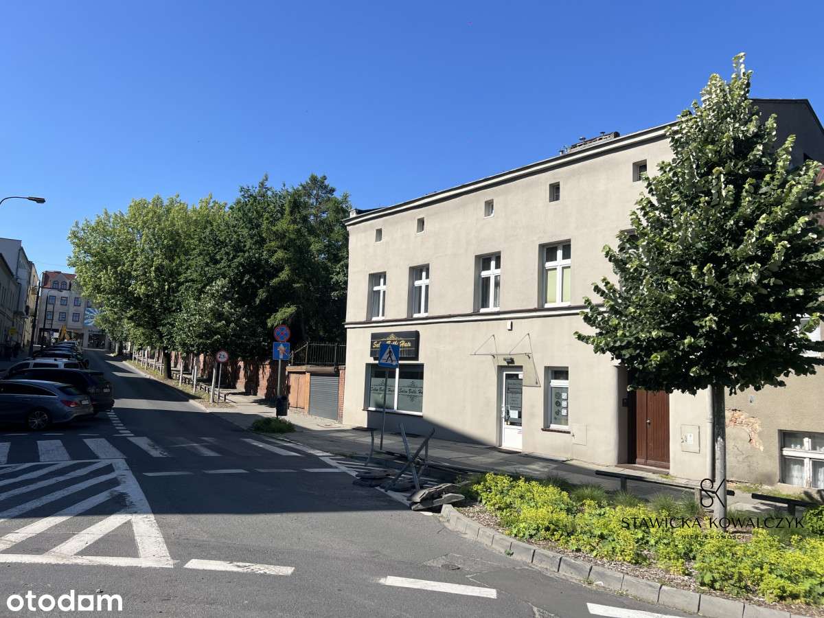 Przestronny lokal przy sądzie + garaż-6