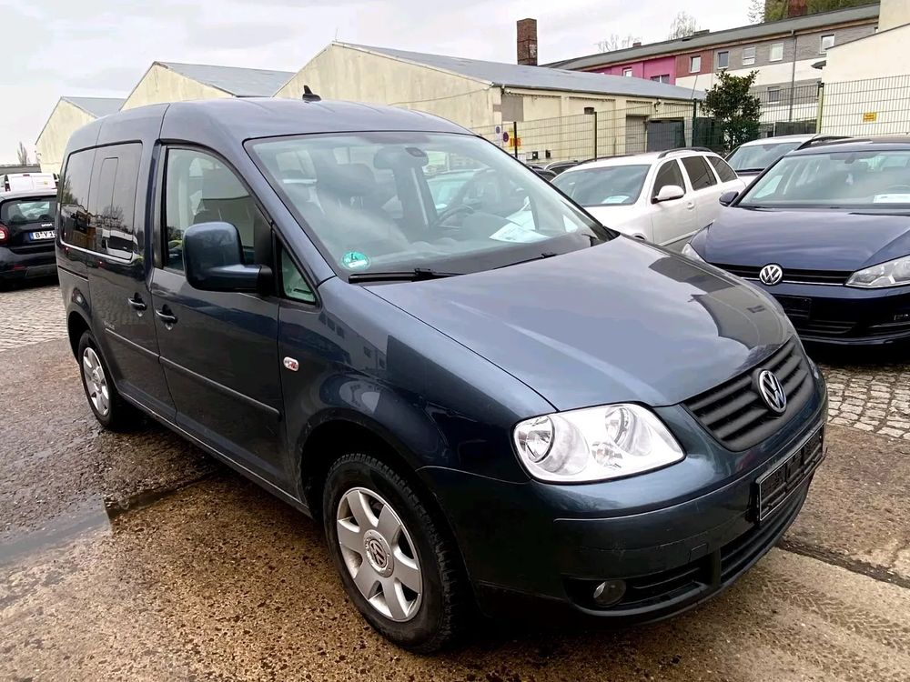 Volkswagen Caddy 1.9 DPF Life Style (7-Si.) 2010