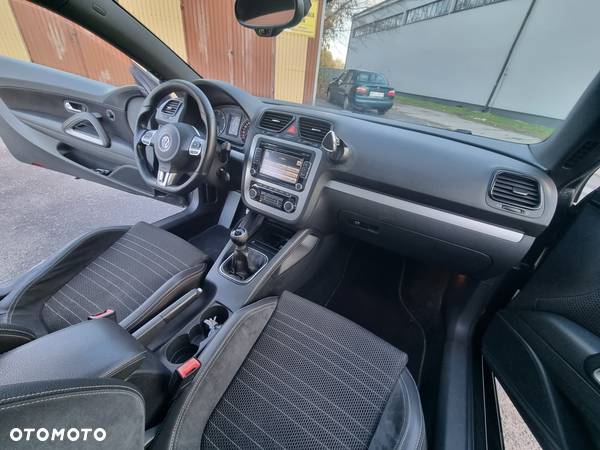 Volkswagen Scirocco 2.0 TDI - 21