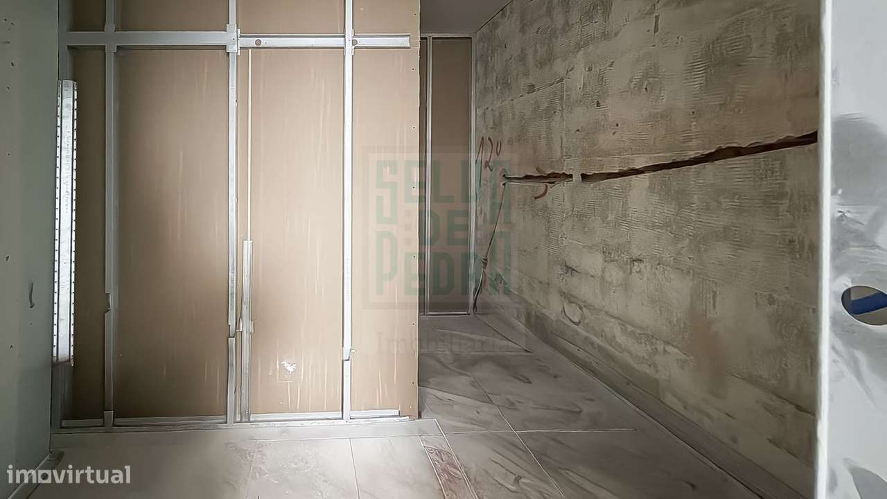 Apartamento T2+1 Centro de Paços de Ferreira-31