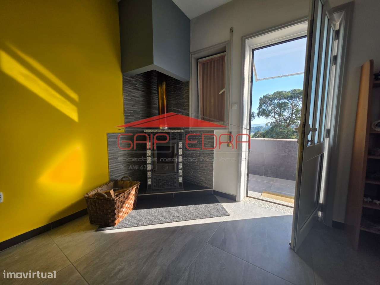 Moradia T4 com Jardim e Garagem em Lourosa-6