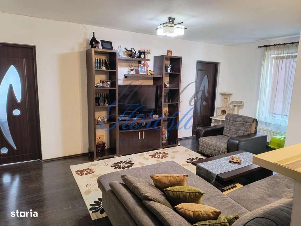 Apartament 3 camere, 58 mp, zona Terra - Imagine principală: 2/10