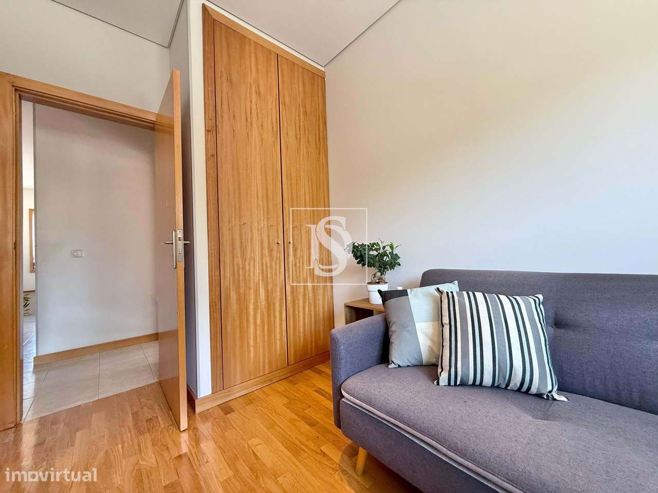 Moradia T3 + Espaço Comercial-23