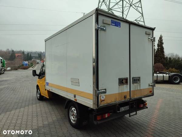 Ford Transit - 9