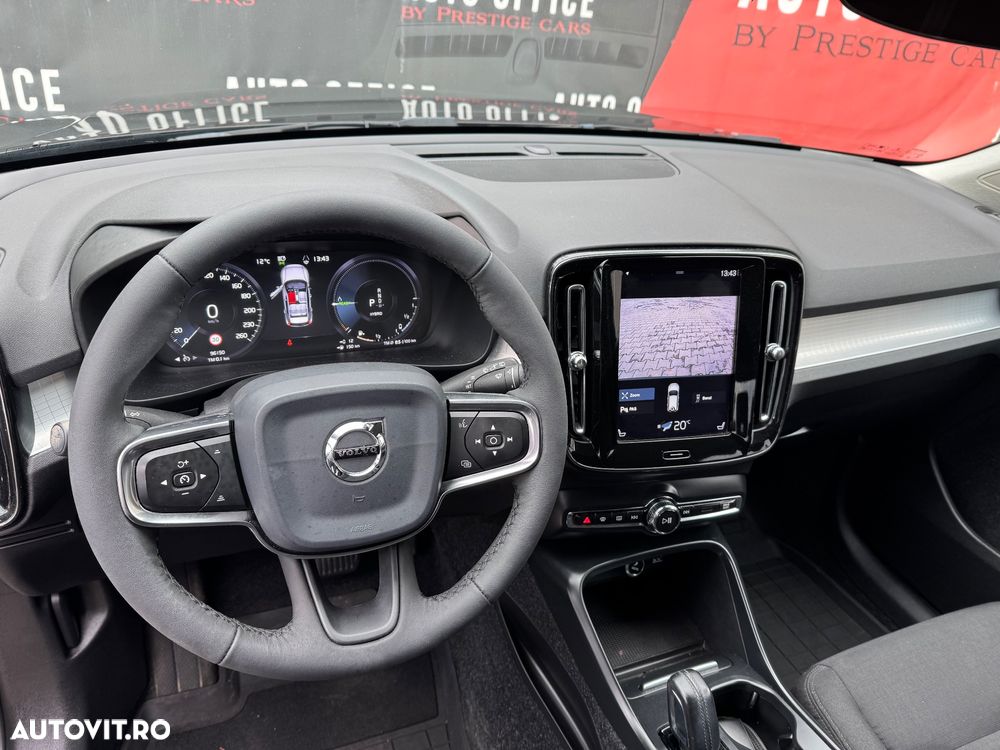 volvo xc-40   recharge t5 twin engine at7 inscription