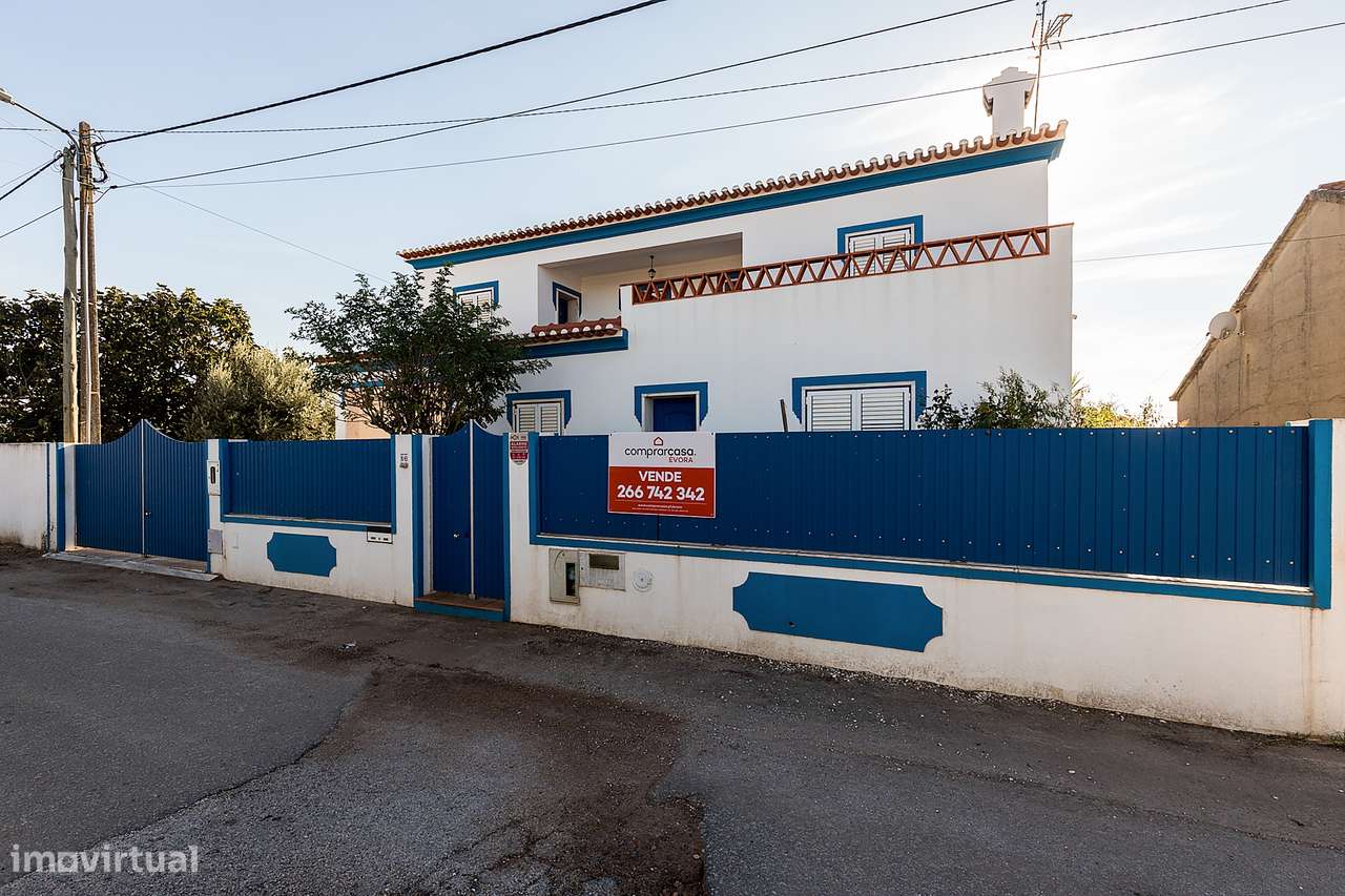 Moradia Isolada T4+2 com 245 m2 em Lote com 961 m2 na Aldeia de Nora,-39