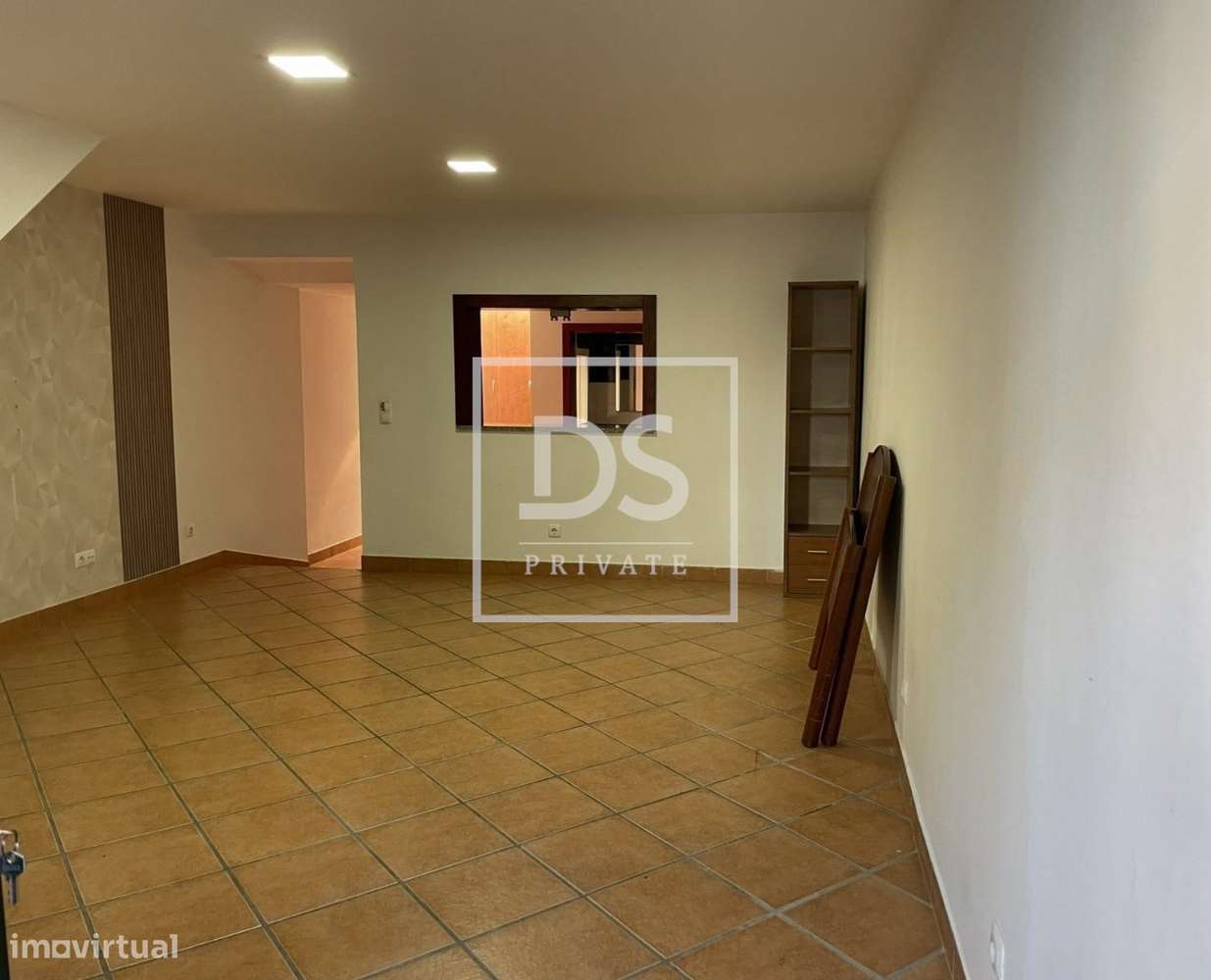 Moradia T2 com Jardim e Terraço: O Refúgio Perfeito em Ramalde (Com Re-5