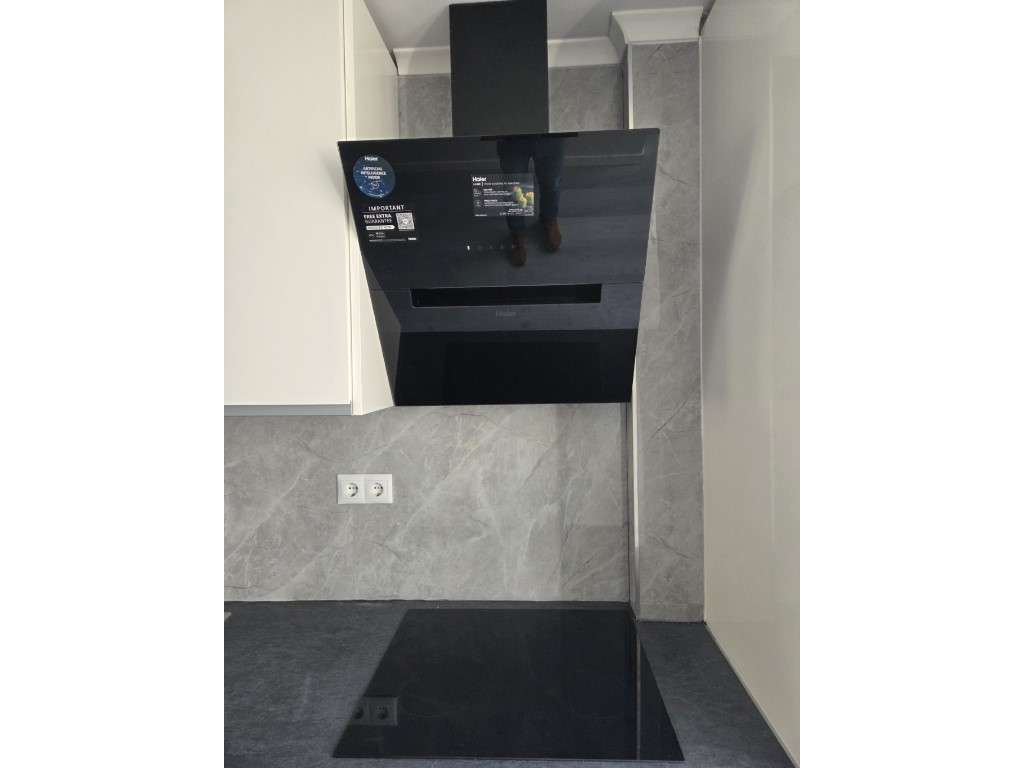 Apartamento T2 renovado em Benfica-20