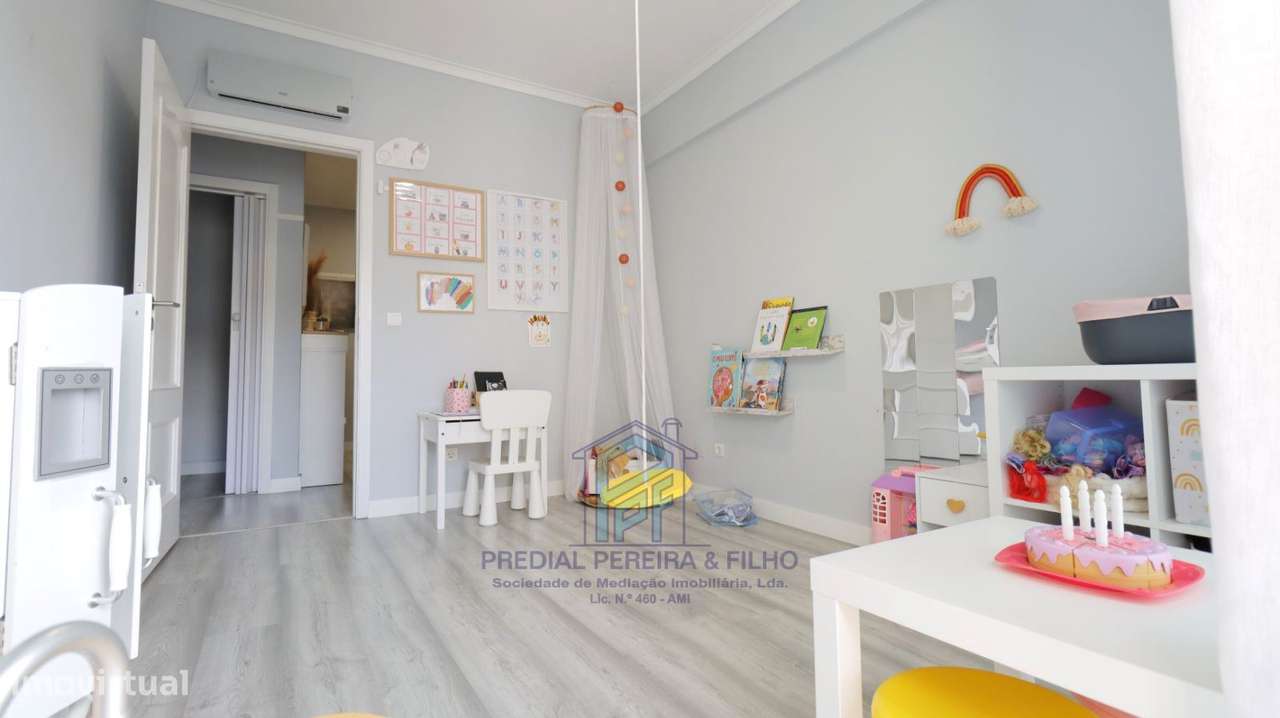 Apartamento T3 Remodelado - Fãnzeres / Portelinha-14