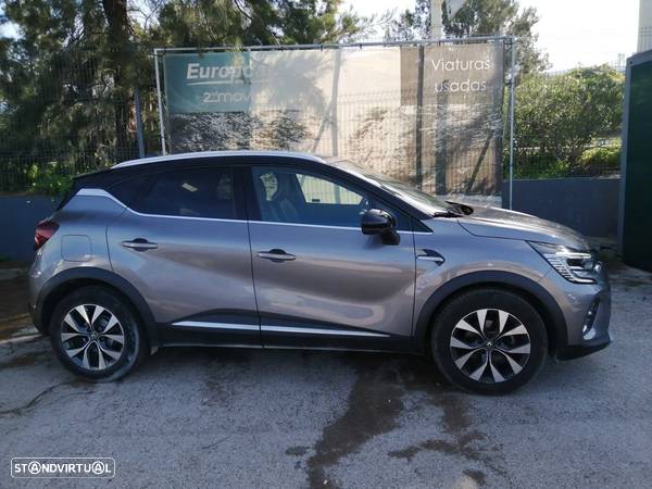 Renault Captur 1.0 TCe Exclusive - 4