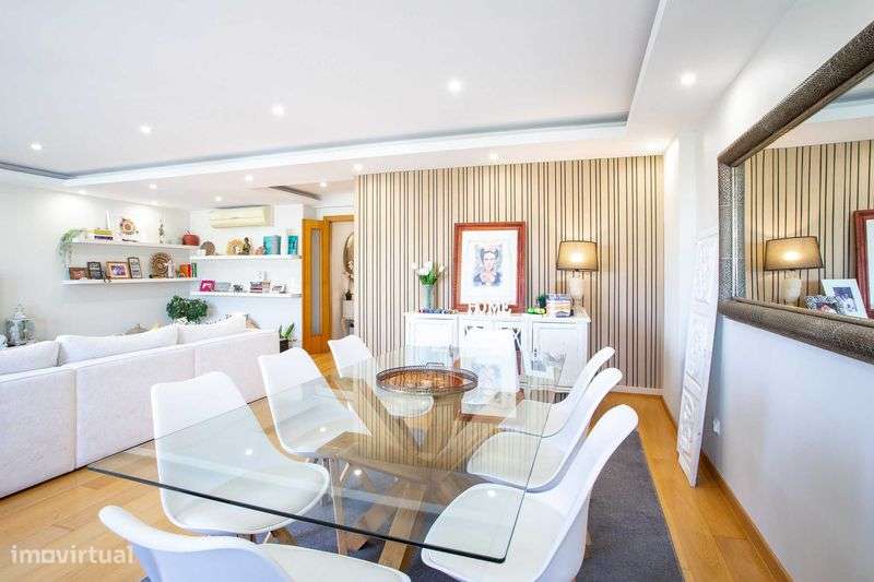 T3 com 3 lugares de estacionamento e arrecadação para arrendar - Grande imagem: 4/12