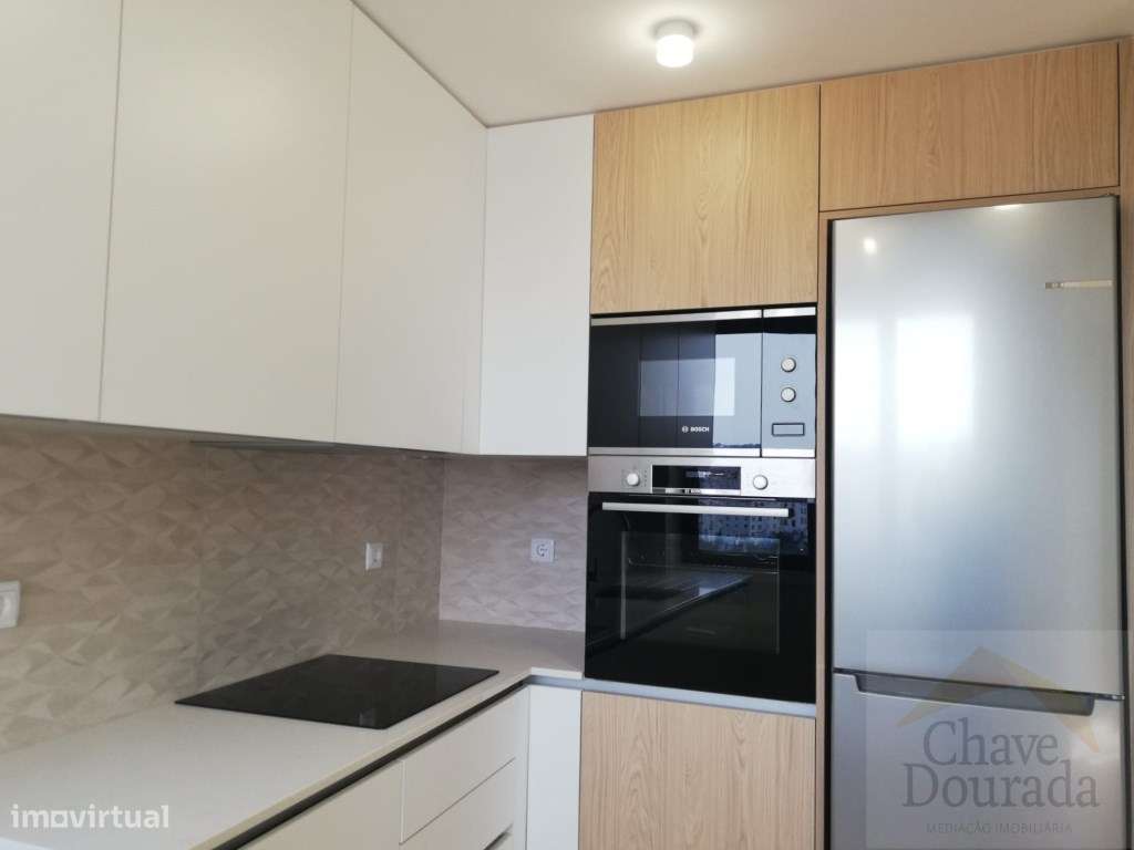 Apartamento T2 totalmente remodelado, em Celas - Grande imagem: 2/18
