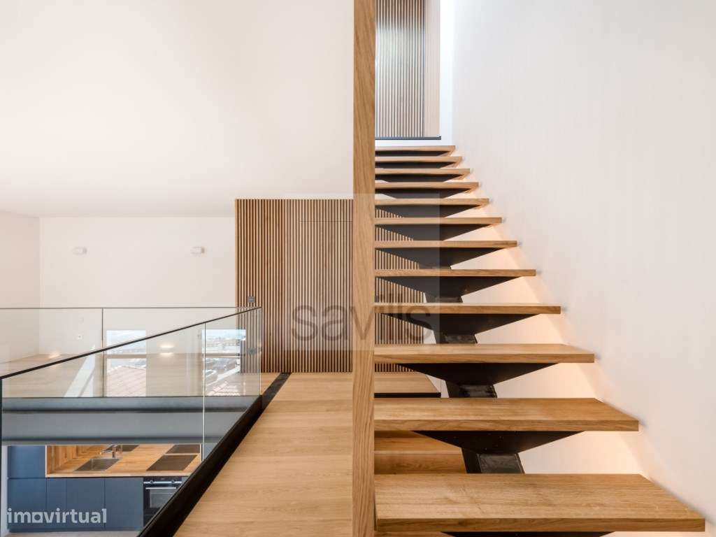 T2+1 Triplex, Arrendamento, Sra. da Luz (Foz) | Porto - Grande imagem: 2/9