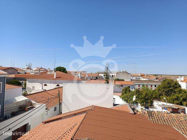 Moradia - centro de Reguengos-37