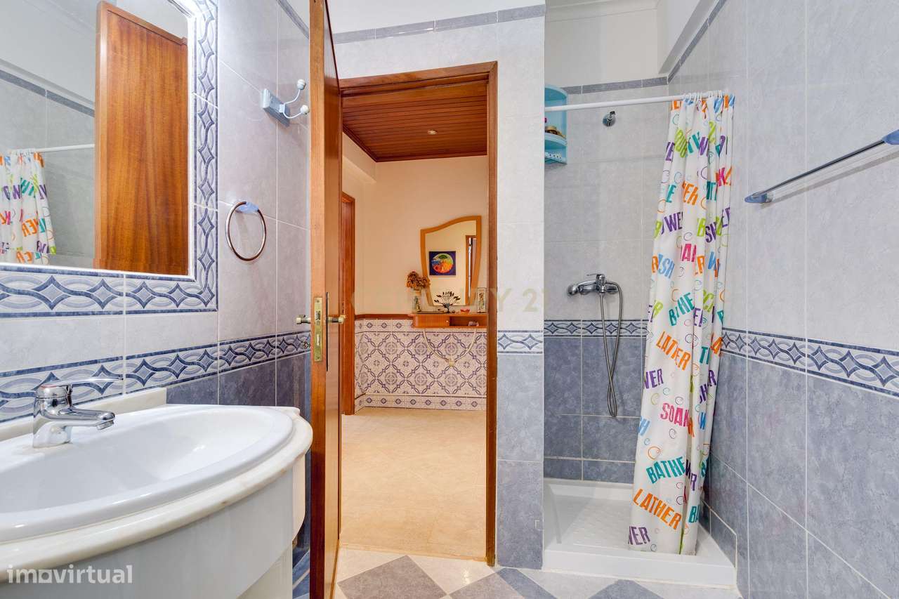 T2 em Bom Sucesso, Alverca-15