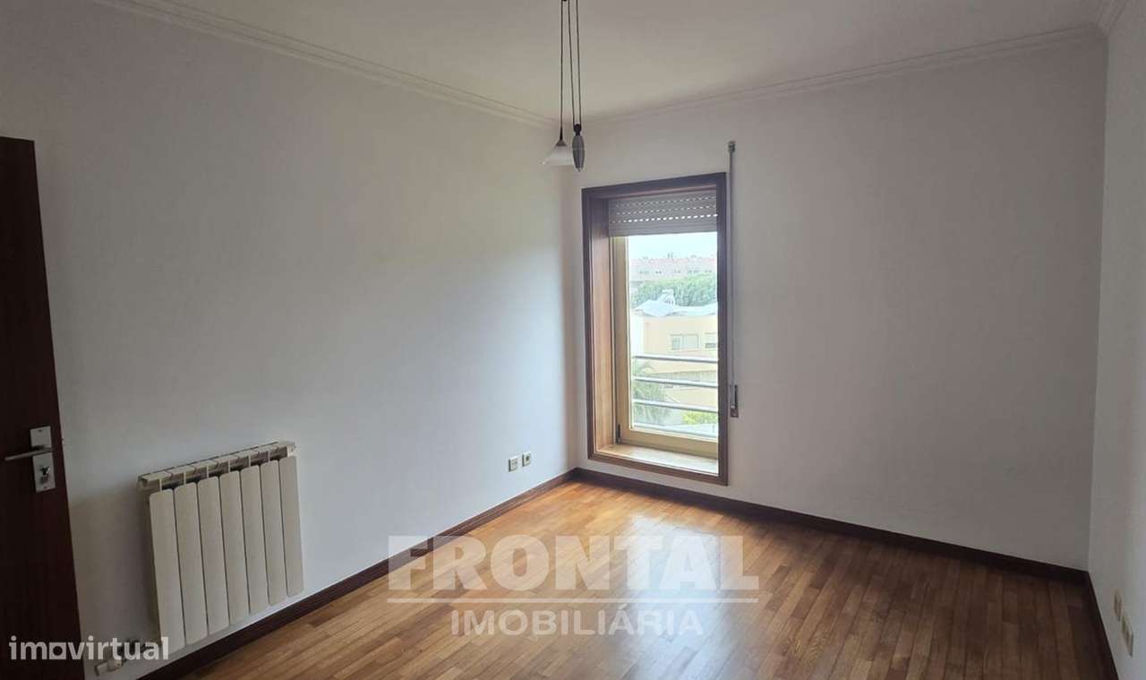 T3 Duplex em Condomínio Fechado com Piscina | Lavra, Matosinhos-30