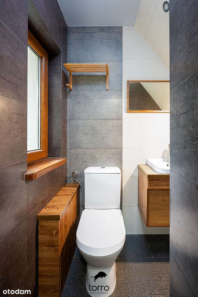 Dom wolnostojący z Dużym Garażem i Pięknym Ogrodem !!!-12