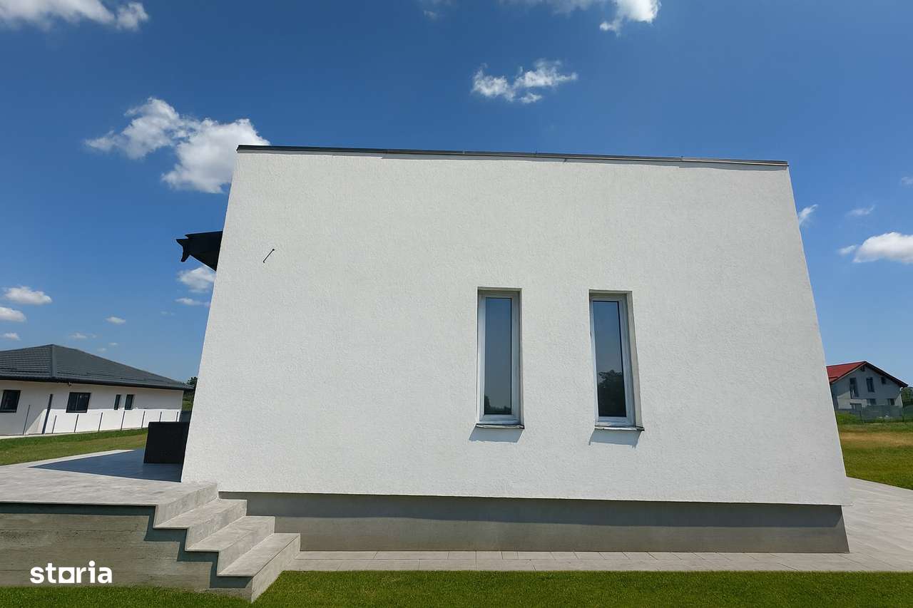 Stil mediteranean – 3 camere 378 mp teren, Comuna Berceni – 135.000 € - Imagine principală: 4/15