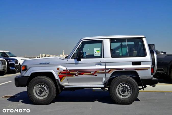 Toyota Land Cruiser - 8