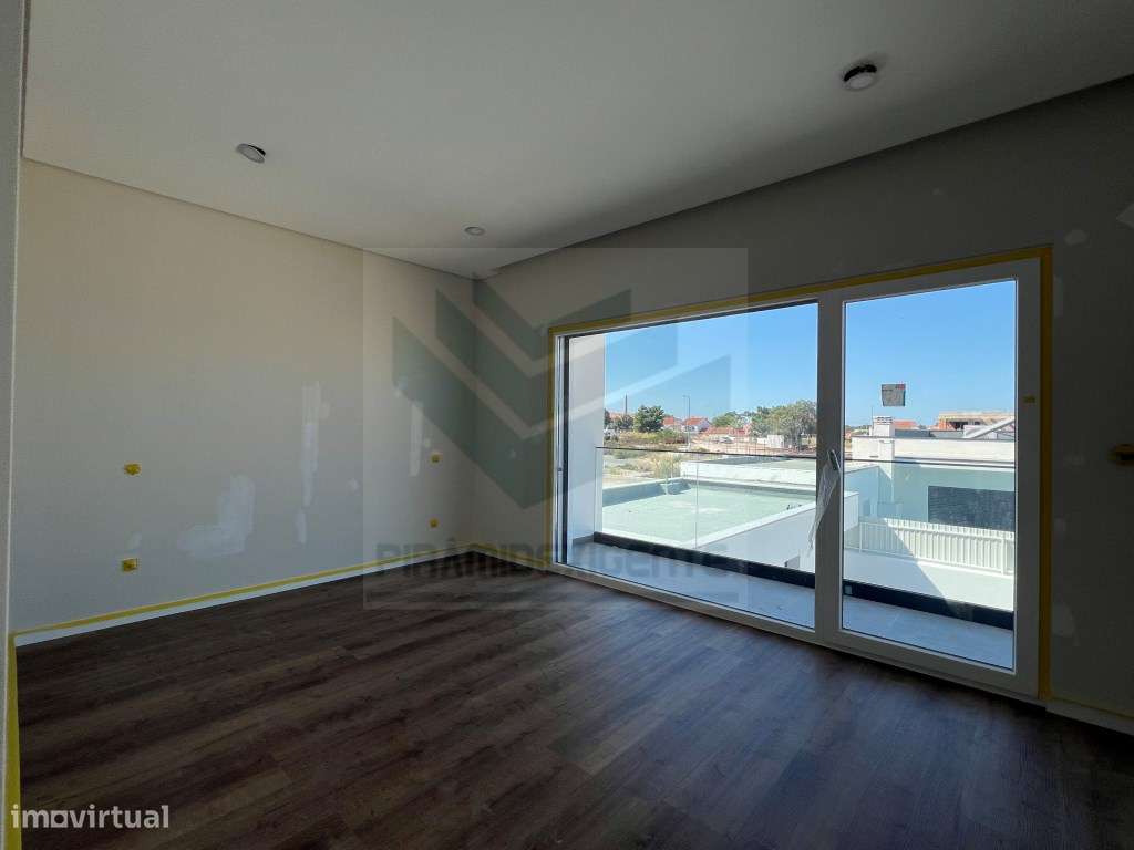 Moradia Isolada, Piscina, Garagem, Jardim Amplo, Azeitão-19