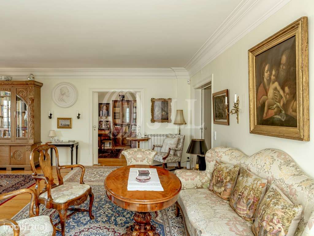 Apartamento T6 duplex, no centro histórico de Cascais - Grande imagem: 5/40