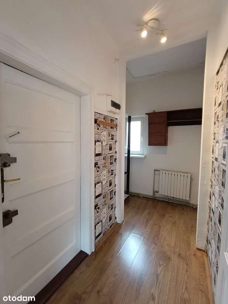 Połowa budynku mieszkalnego (całe piętro) plus budynki usługowe - Pełny obrazek: 5/10