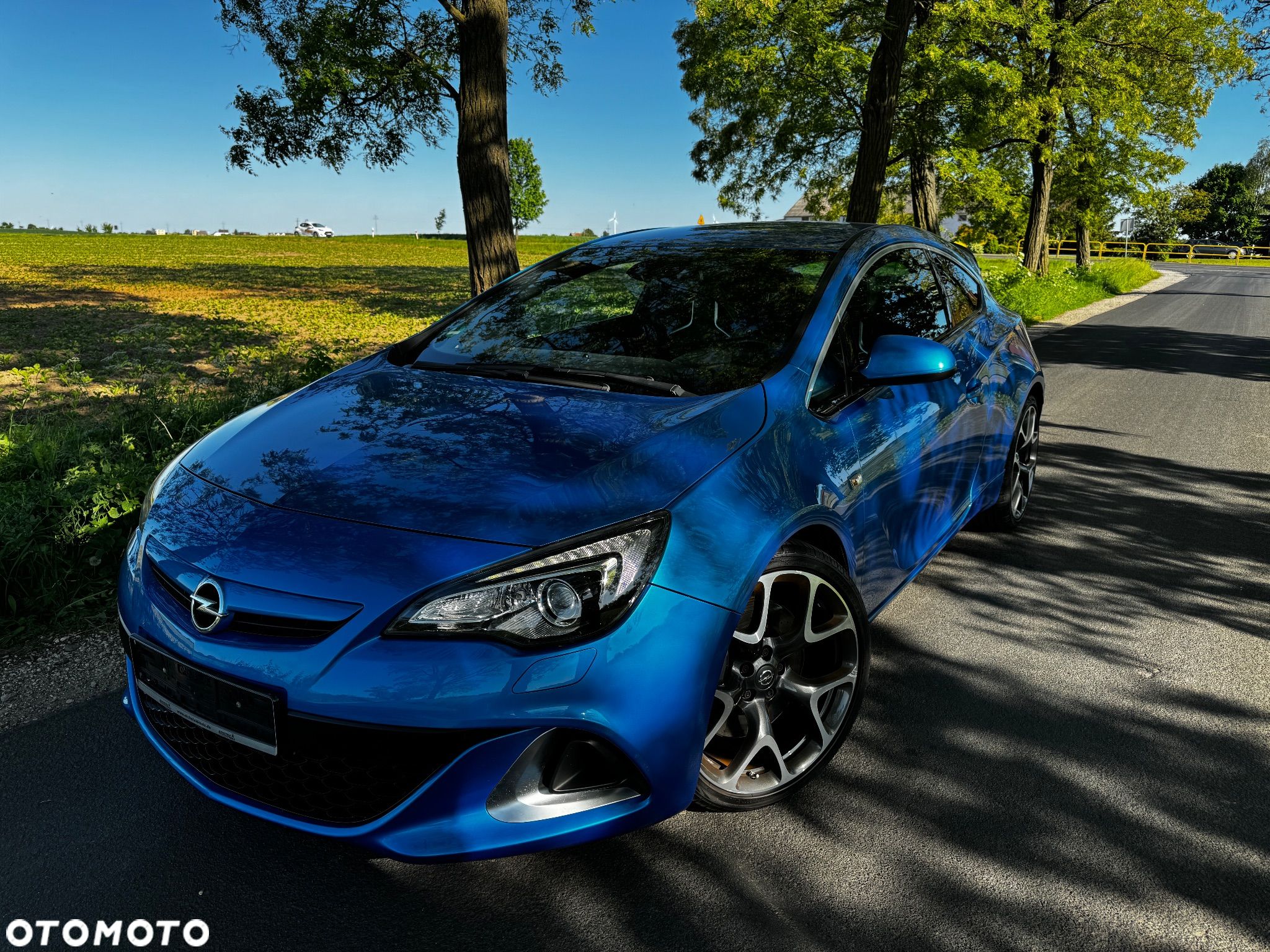 Opel Astra IV GTC OPC - 1