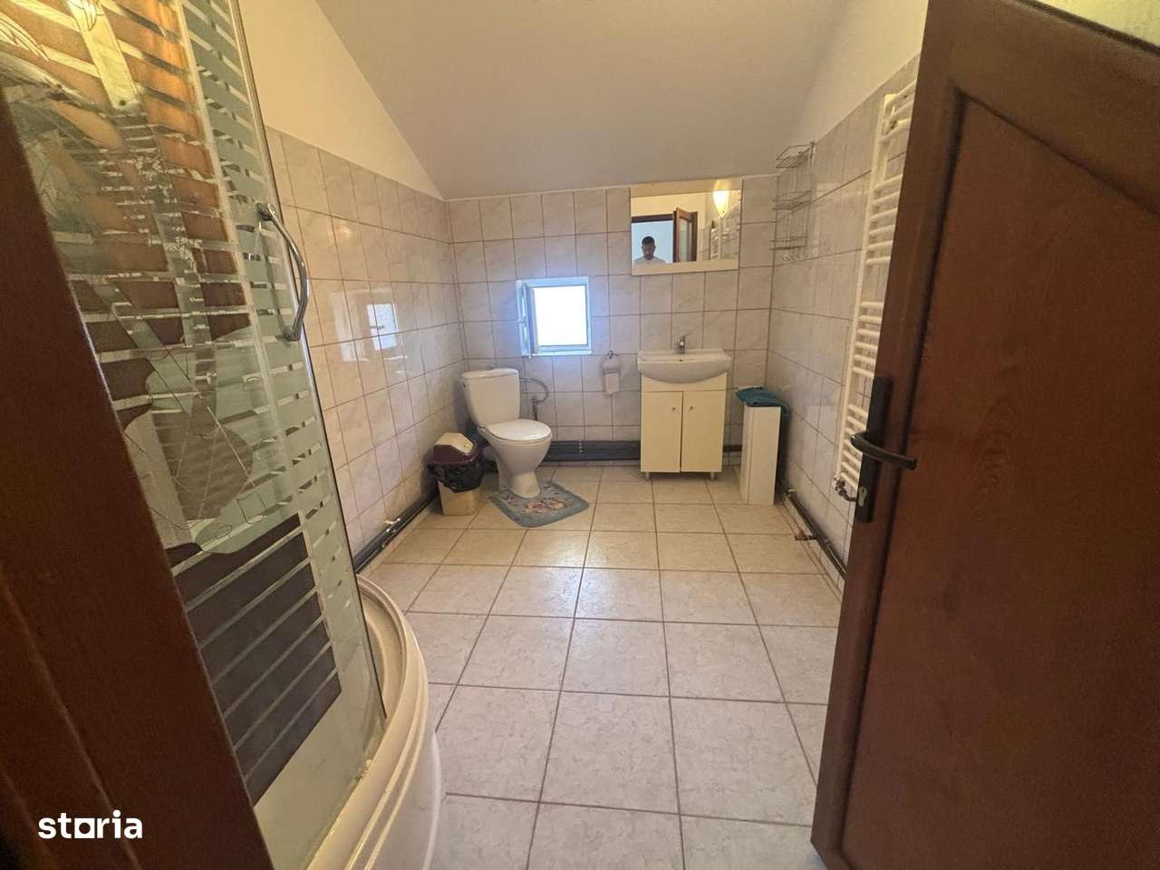 Vila cu 6 camere, din 2000, in Tomesti-12