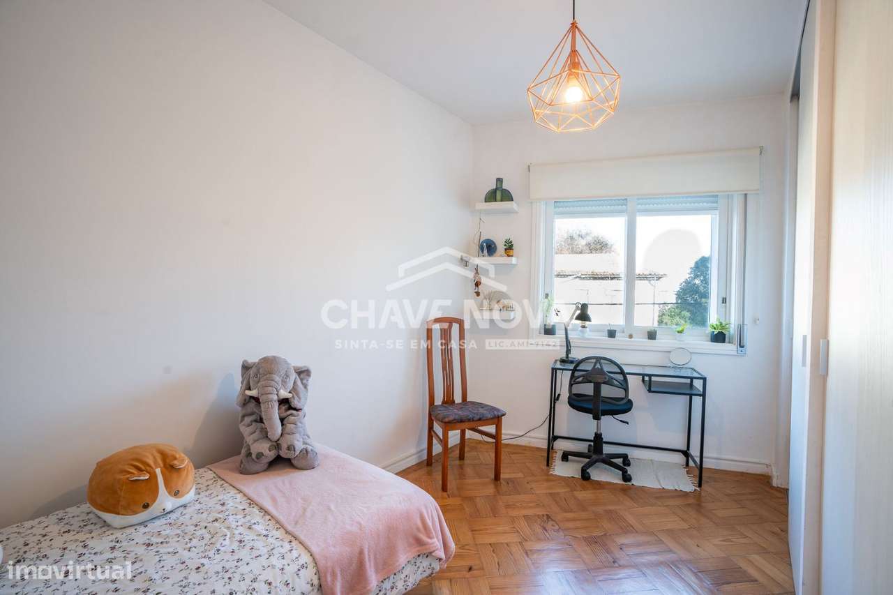 Moradia Bi-Familiar T4 + T2 com Potencial de Rendimento em Ramalde ...-2