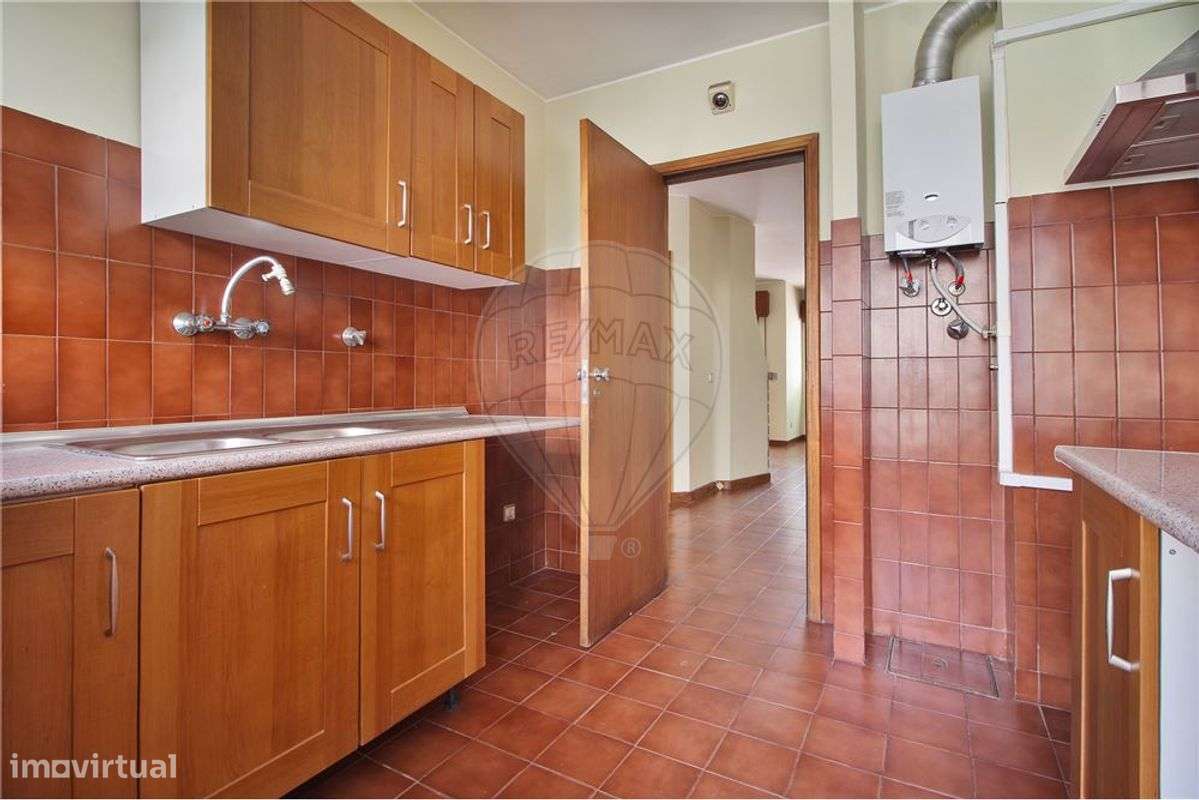 Moradia T3 - Quinta do Olho D´ Água - Esgueira-7