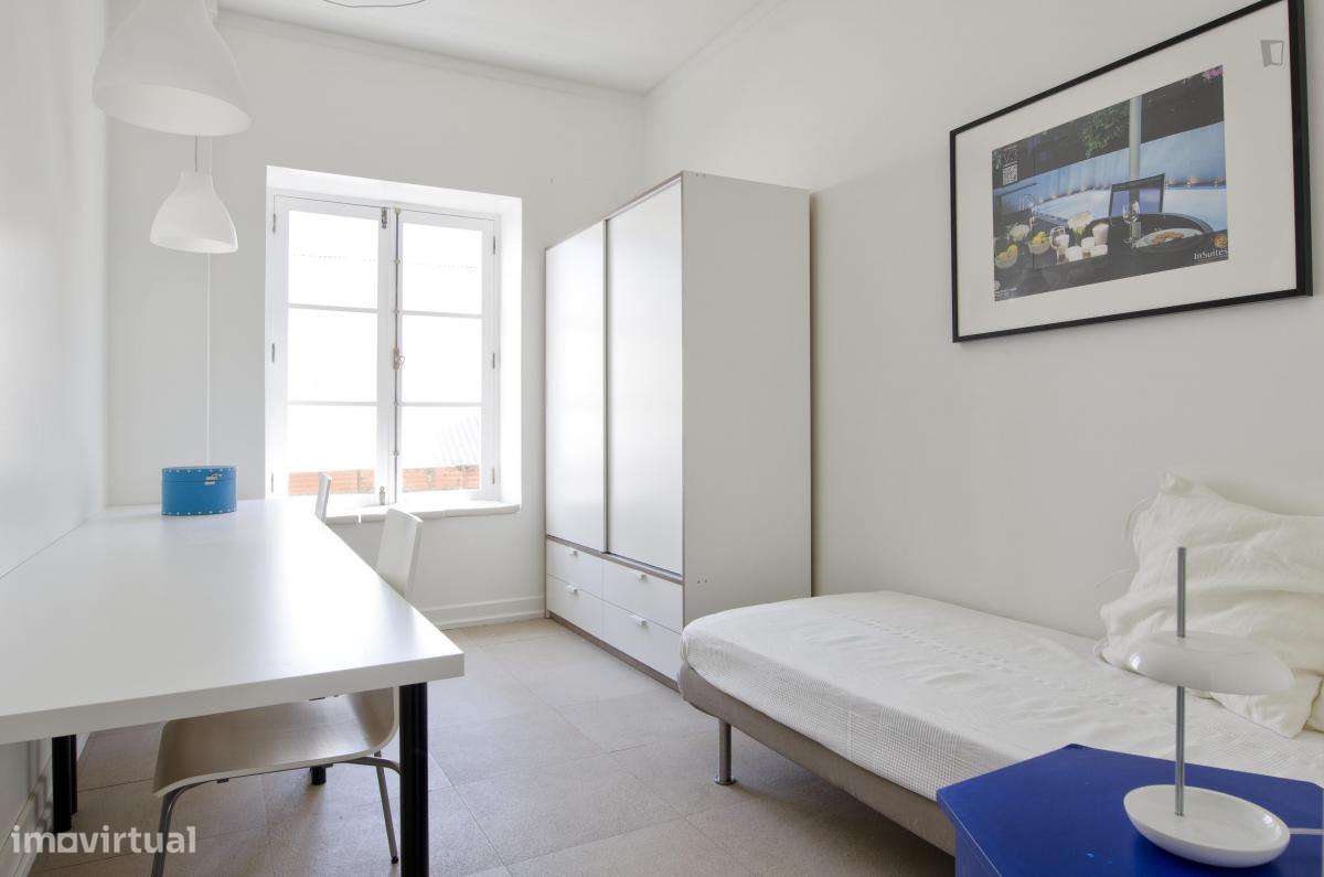 Quarto - localizado em Rossio Lisbon - Grande imagem: 3/6