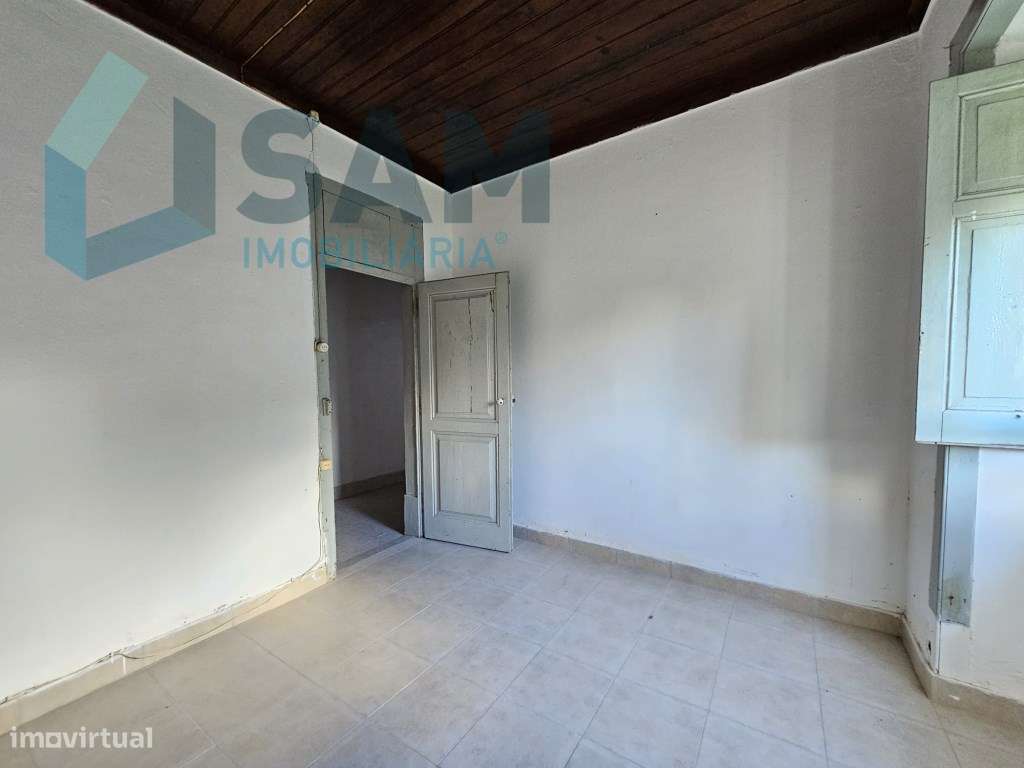 Terreno de 12.105 m2 com moradia Torres Vedras-19