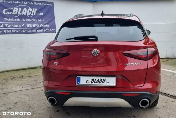 Alfa Romeo Stelvio - 31