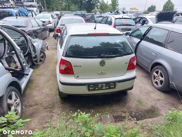 Maska VW POLO 9N 1,2B 04R. .klapa,lampy,drzwi......... - 3