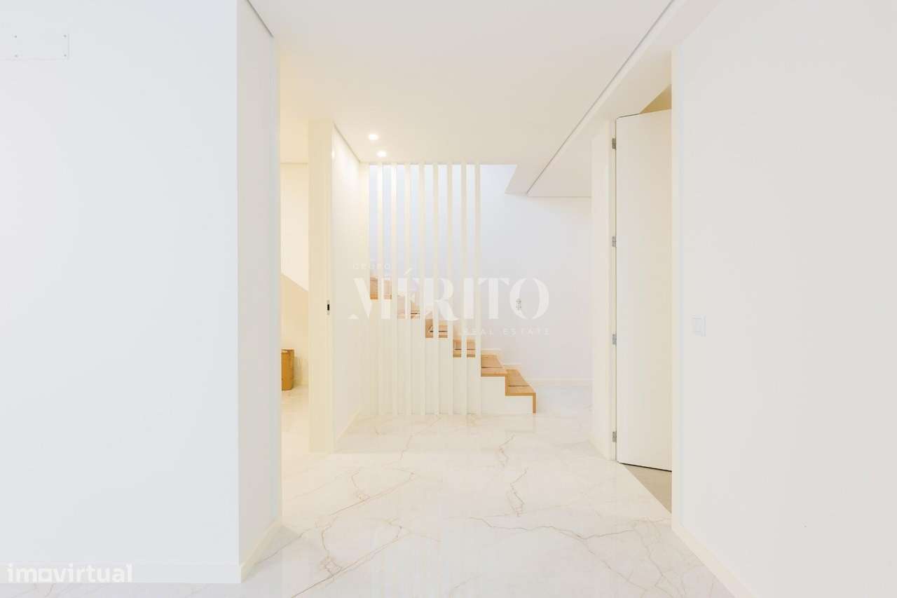 MORADIA T3 GEMINADA - NOVA-9