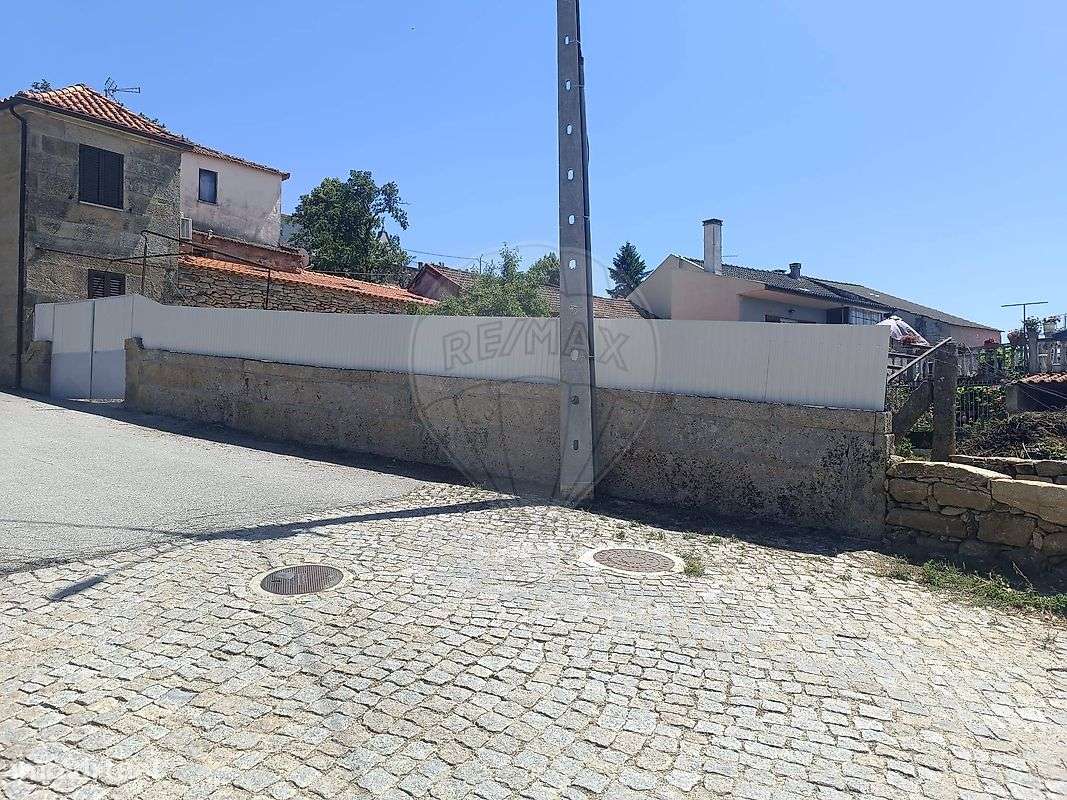 Moradia T2 para venda-17